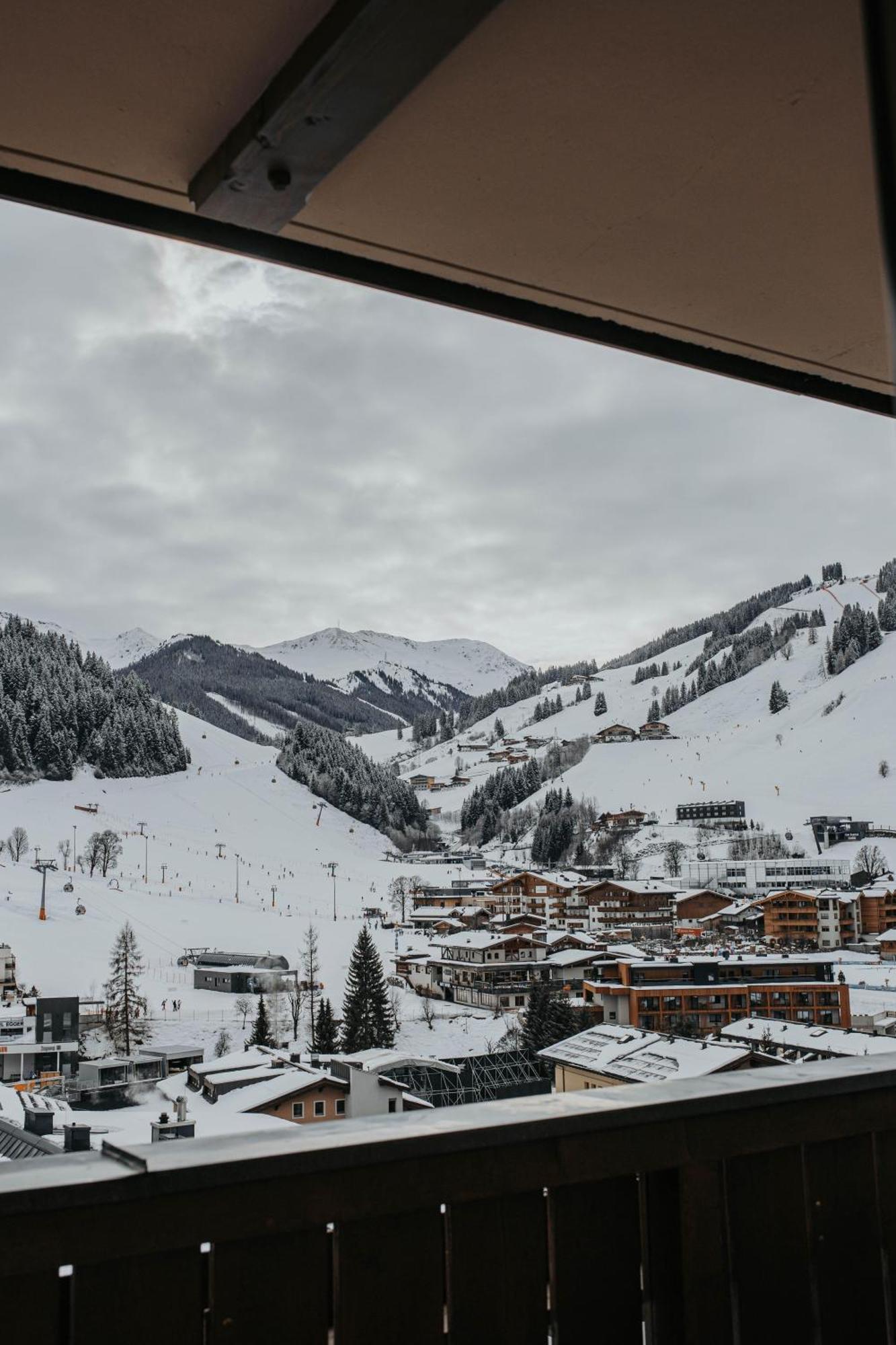 Appartement Conrad Saalbach-Hinterglemm Zewnętrze zdjęcie
